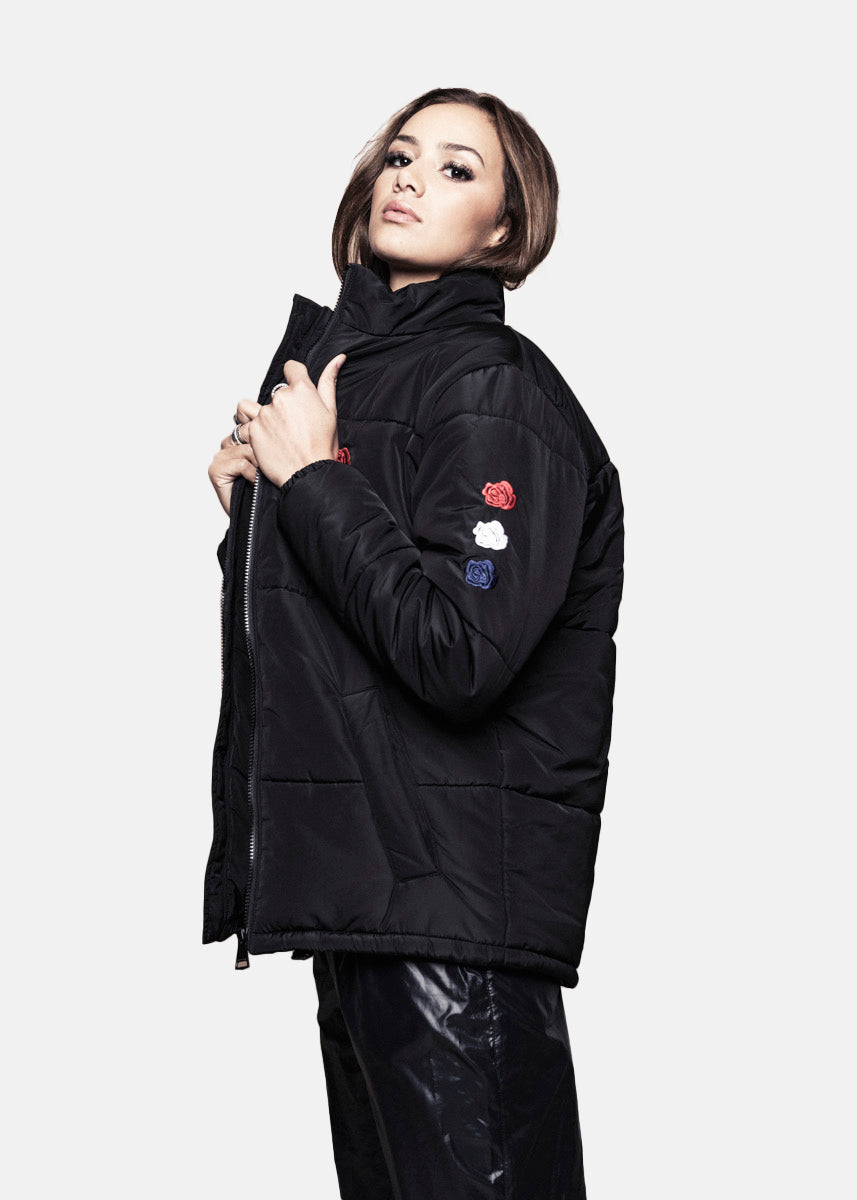 TRIPLE ROSE PUFFER JACKET - BLACK
