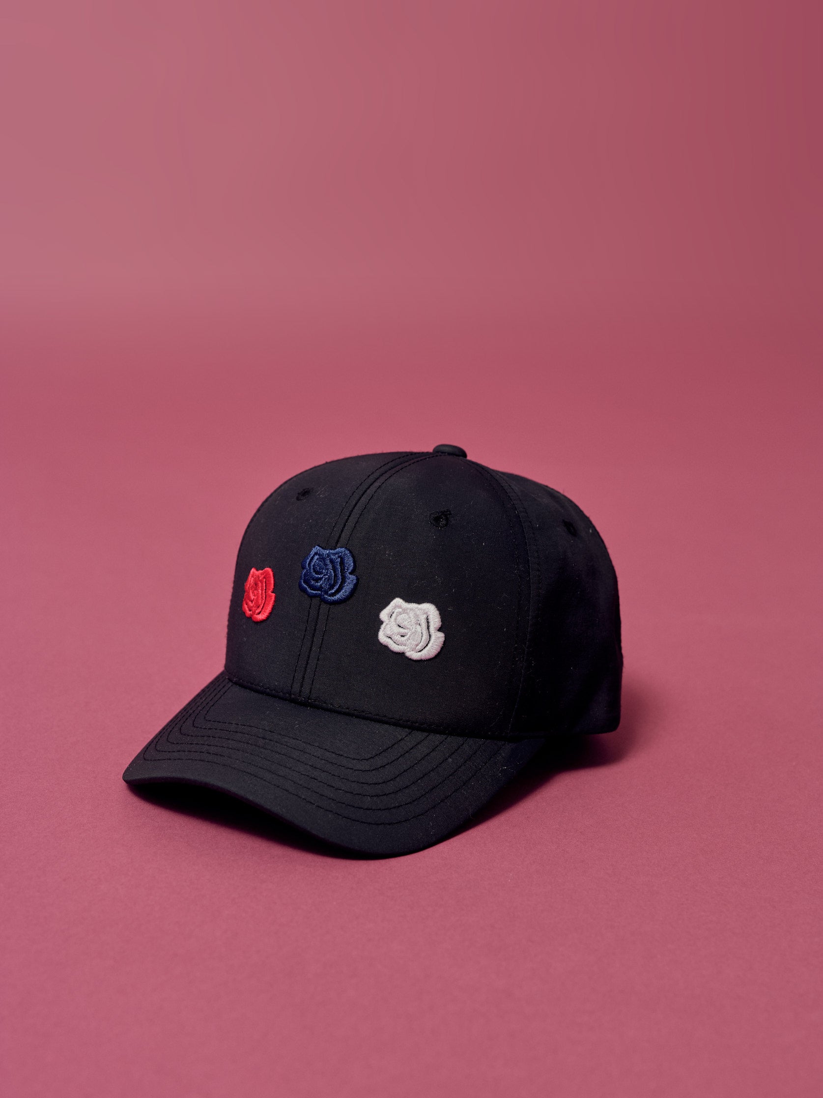 BLACK TRIPLE ROSE CAP - LA ROSA COPENHAGEN