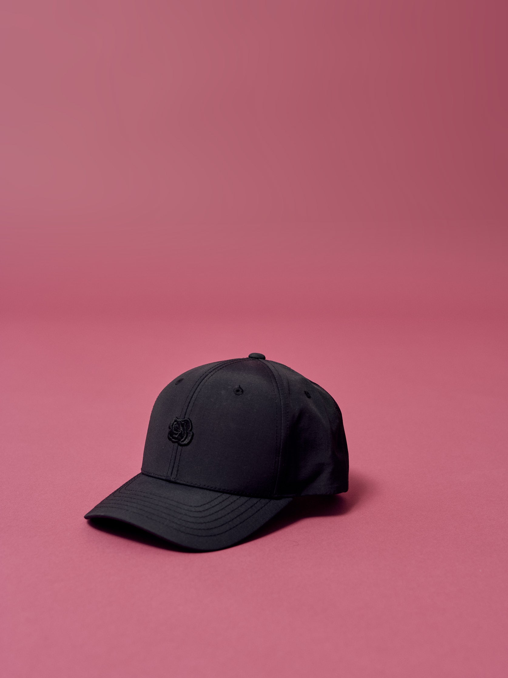 ALL BLACK ROSE CAP - LA ROSA COPENHAGEN