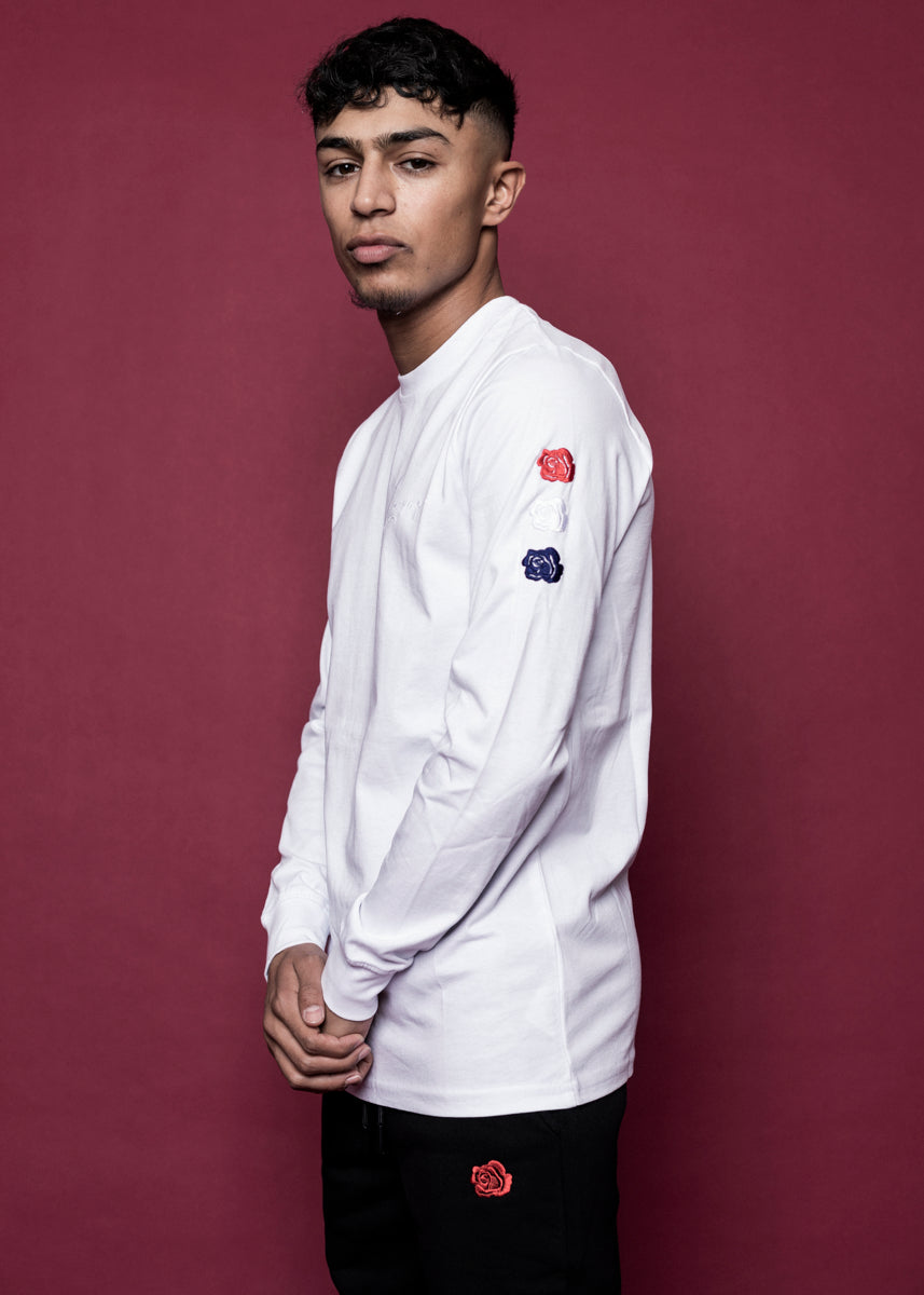 TEE 'HVID TRIPLE ROSE LANGÆRMER' - HVID