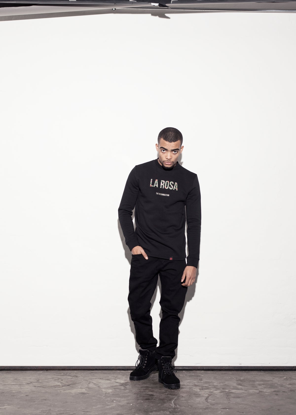 RESSURECTION ROSER CREWNECK