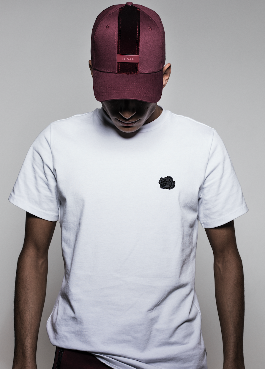 TEE 'CLASSIC ROSE' - HVID / SORT