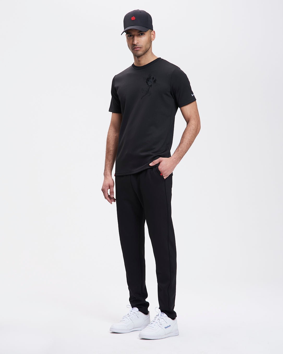 TEE 'FINE ROSE' - BLACK - LA ROSA